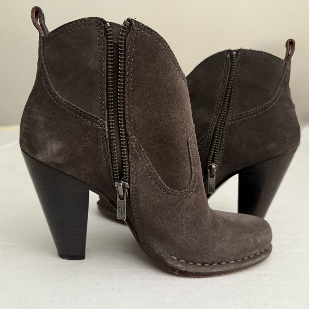 Frye Madeline Short Bootie Smoke Suede 6.5